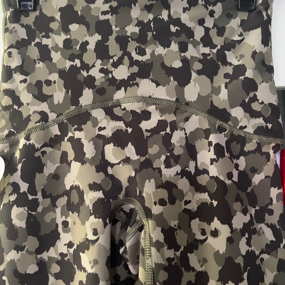 SPANX Booty Boost Active Brushed Collage 7/8 Leggings Butt Lift Dark Palm XS - Picture 3 of 9